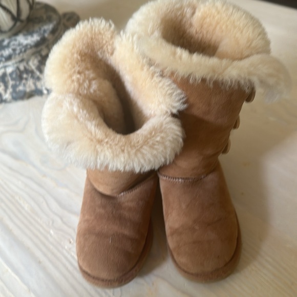 Uggs girls 13 vguc - Picture 2 of 7